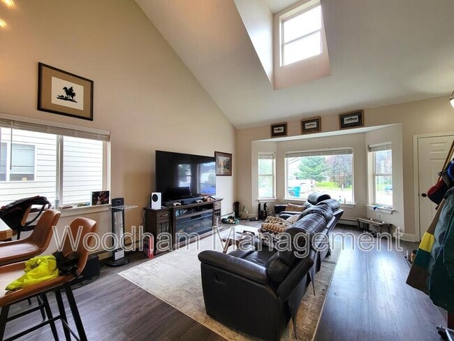 Building Photo - 306 Golden Valley Dr Rental