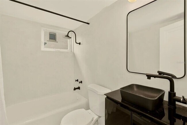Photo - 925 16th Ave N Unidad Apt 2