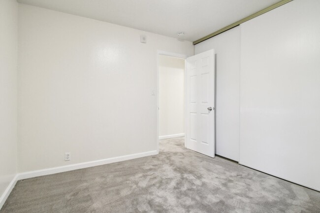 Summit Apartments