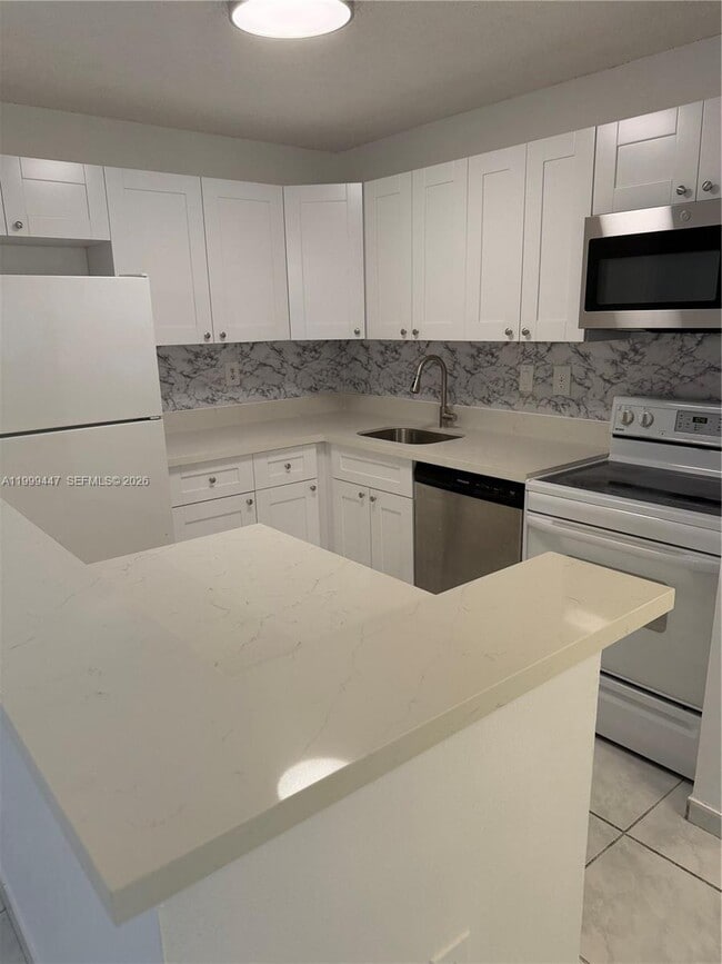 Photo - 823 NE 199th St Unit 104-12