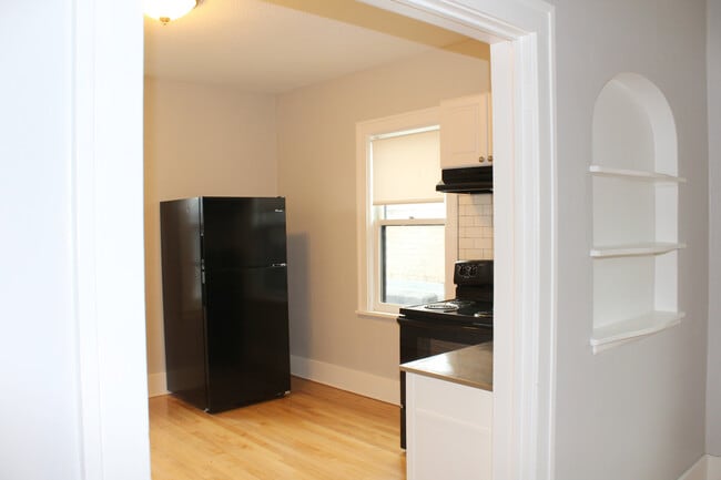 Photo - 1696 Grand Ave Unit 1
