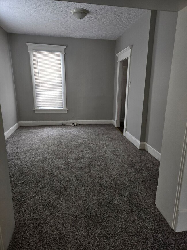 Photo - Beautiful and spacious unit