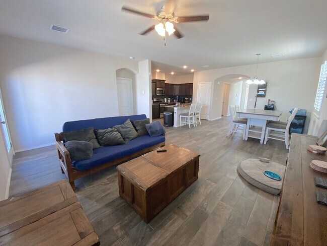 Photo - Gorgeous 4bed/3.5bath with 2 Master Bedrooms!