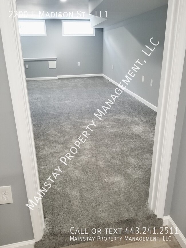 Photo - 2200 E Madison St Unit LL1