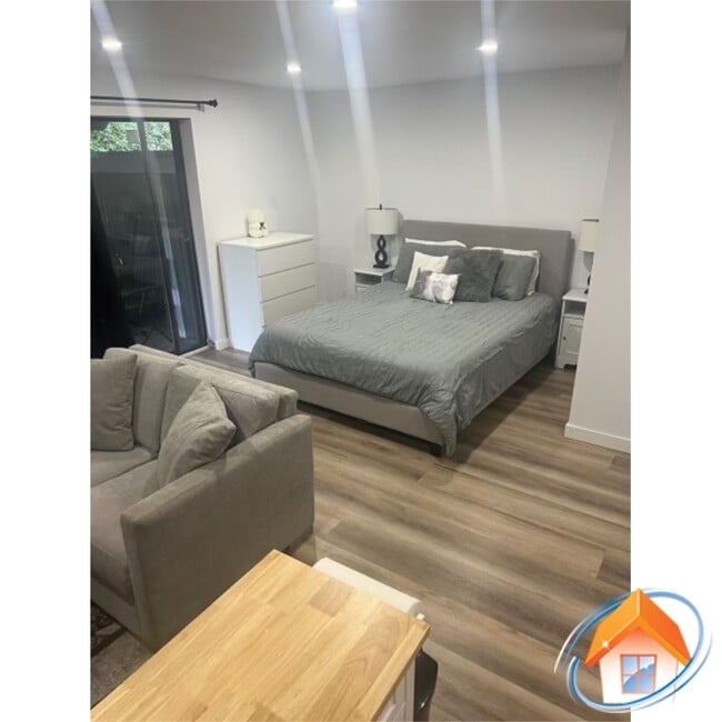 Photo - 345B Evergreen Dr