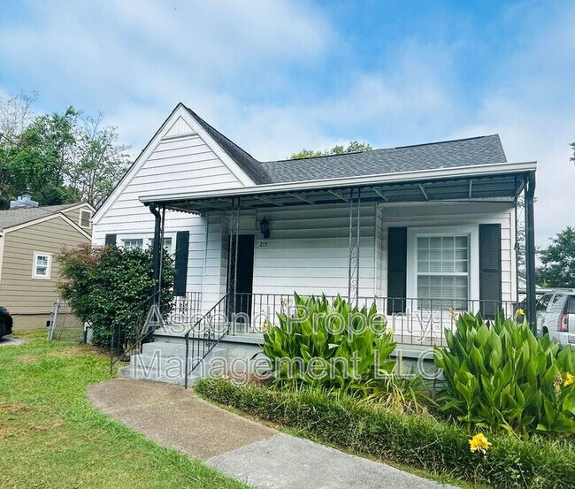 Photo - 215 S Moore Rd House