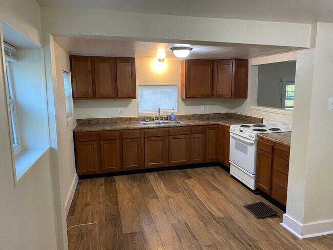 Photo - 350 1/2 Hacker Unidad Apt 1 (A) 350 1/2 Hacker Rd