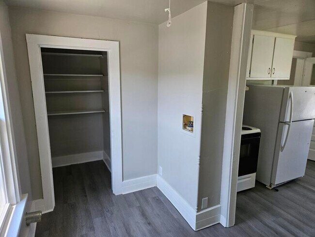 Photo - 526 Newbury St