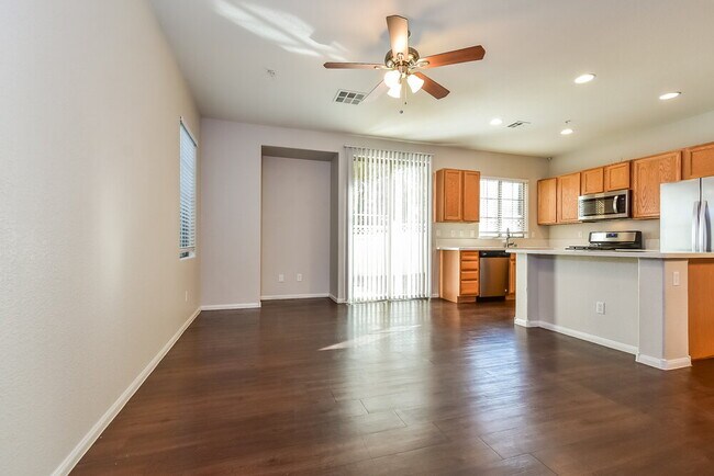 Photo - 6412 Yucca Ridge Ct