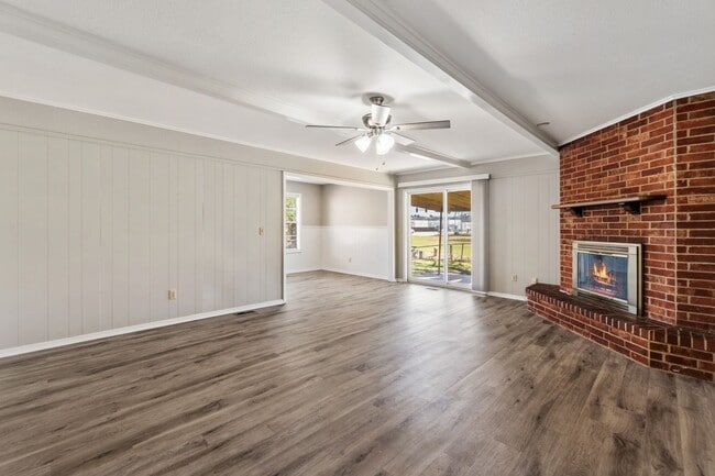 Photo - 8208 Mark Ln