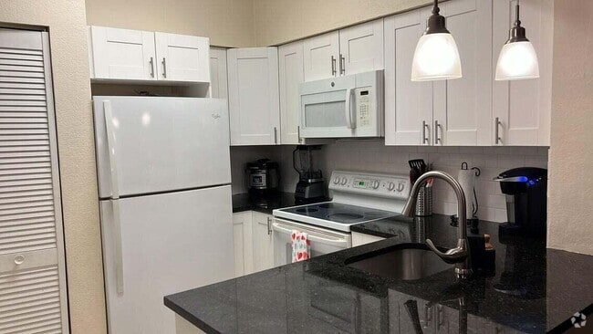 Building Photo - 621 Cypress Lake Blvd Unit A16 Rental
