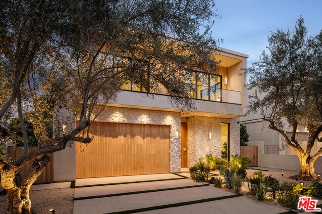 Photo - 4724 Lemona Ave