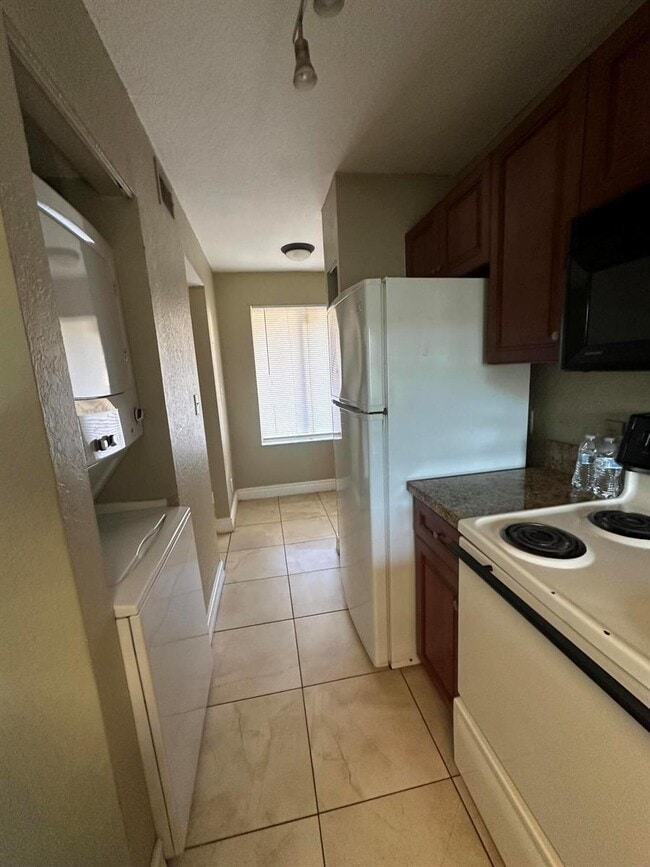 Photo - 941 Coral Club Dr Unit 941