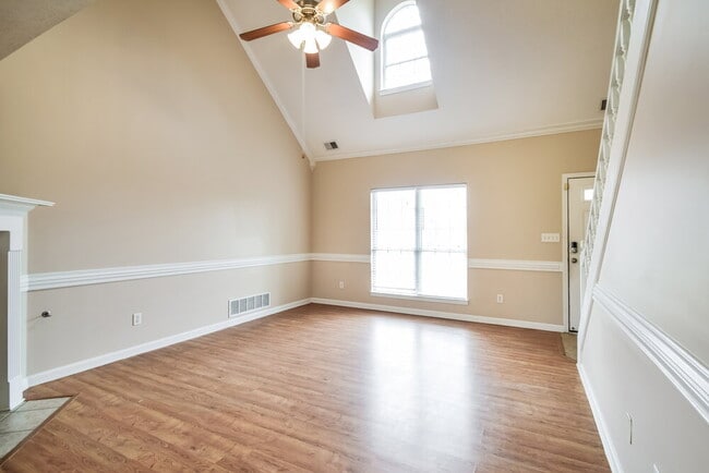 Photo - 2670 Pinnacle Dr