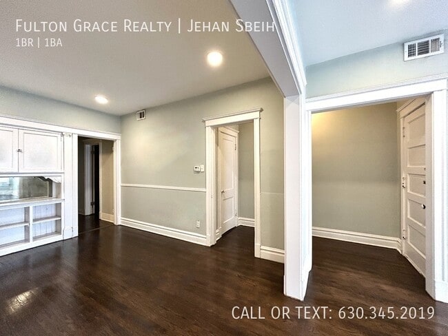 Photo - 910 W Addison St Unit #1F