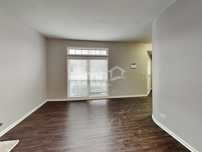 Photo - 2417 Deerfield Dr