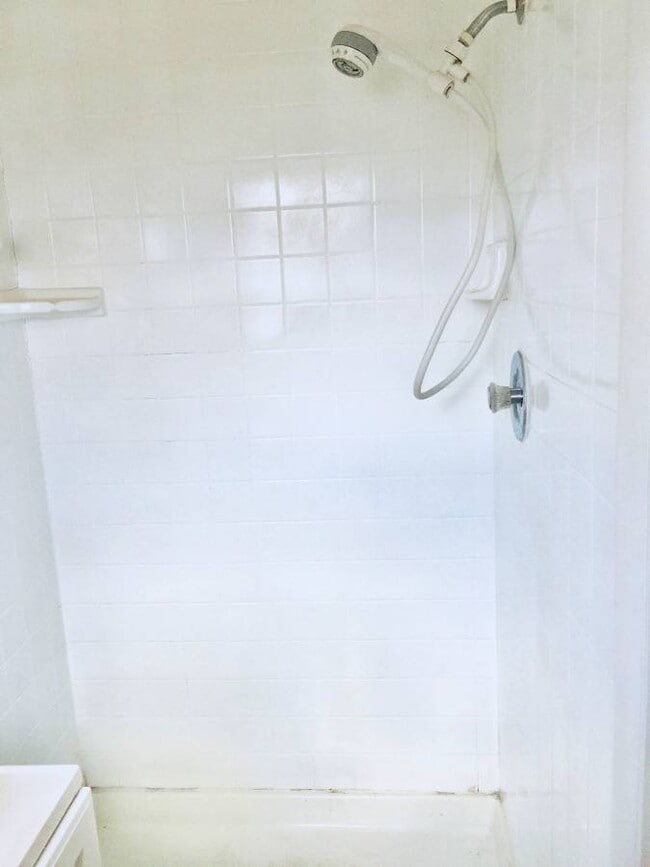 Photo - 4433 Village Dr