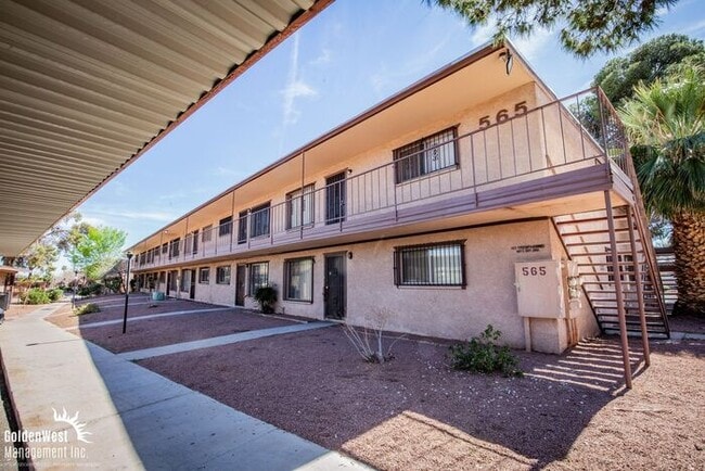 Building Photo - Cozy 1Bdm 1Ba Apartment with Pool Access in Central Las Vegas