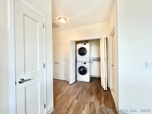 Photo - 215 Stillwater Ave