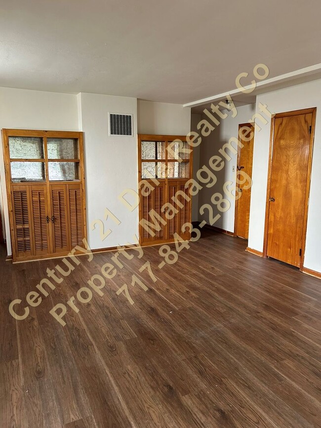 Photo - New Bridgeville 79-81 Unidad 79