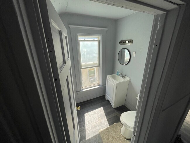 Photo - 1634 Milburn Ave