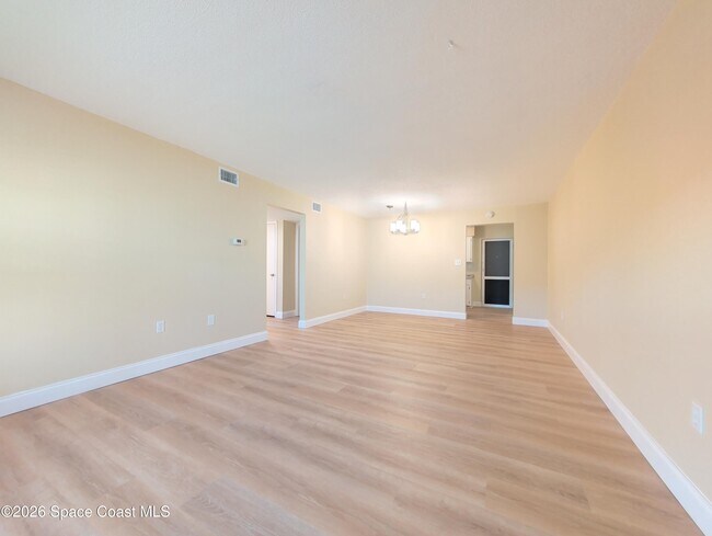 190 E Olmstead Dr Unit D6