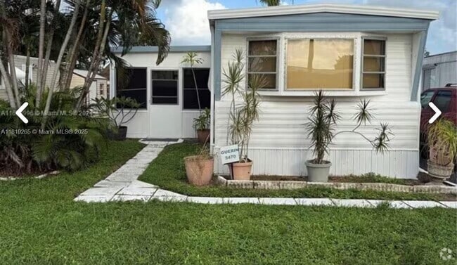 Building Photo - 5470 SW 25th Way Rental