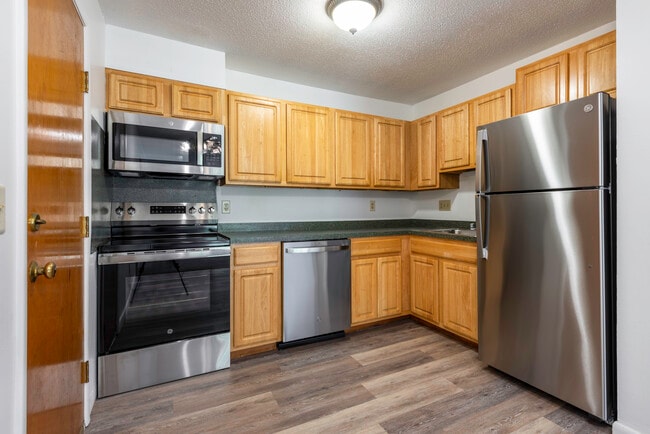 Ledgewood Court Apartments