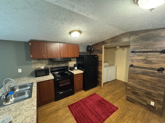 Photo - 871 Fairgarden Cir Casa