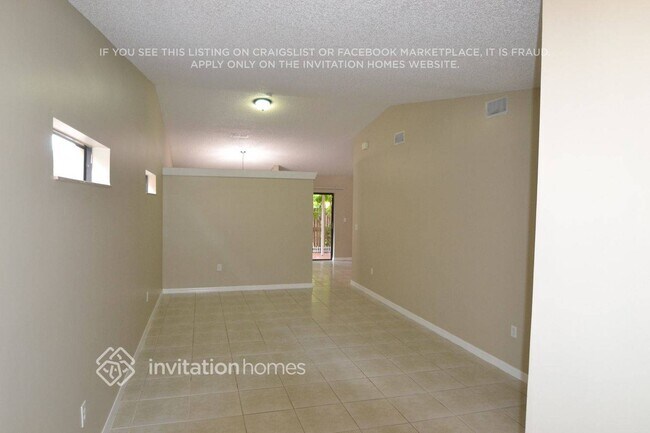 Photo - 10215 NW 126th St