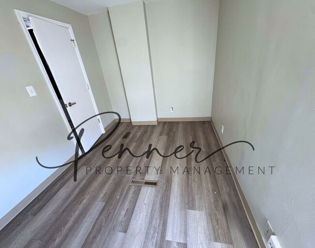 Photo - 6312 Raytown Rd