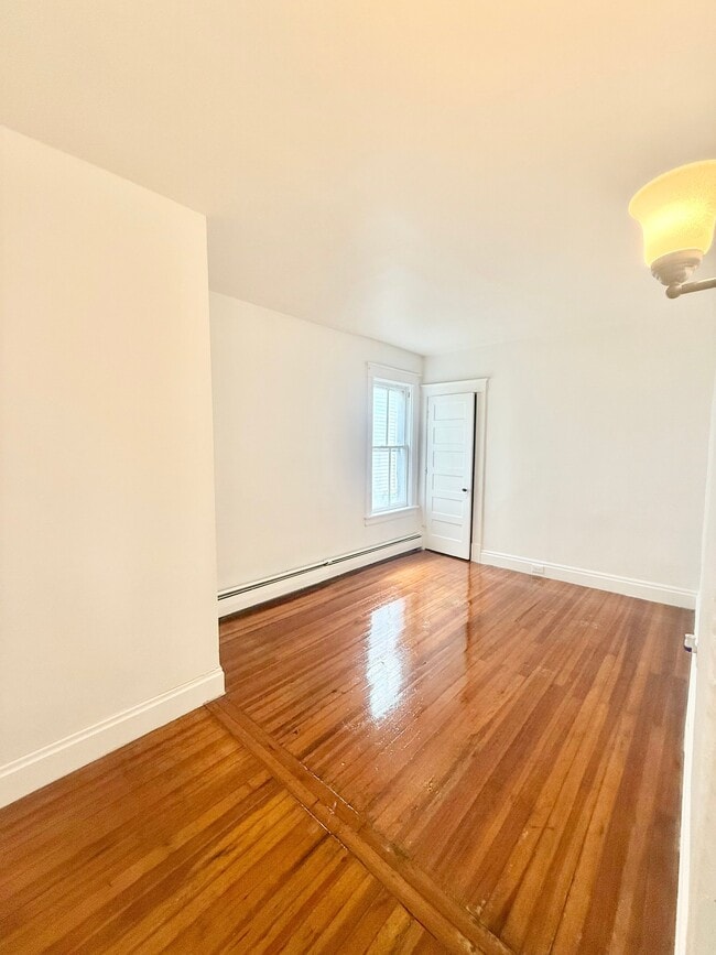 374 3rd Ave Unit 1R