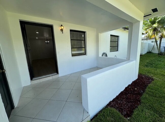 Photo - 14321 Boggs Dr