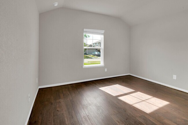 Photo - 2421 Bear Crk Dr