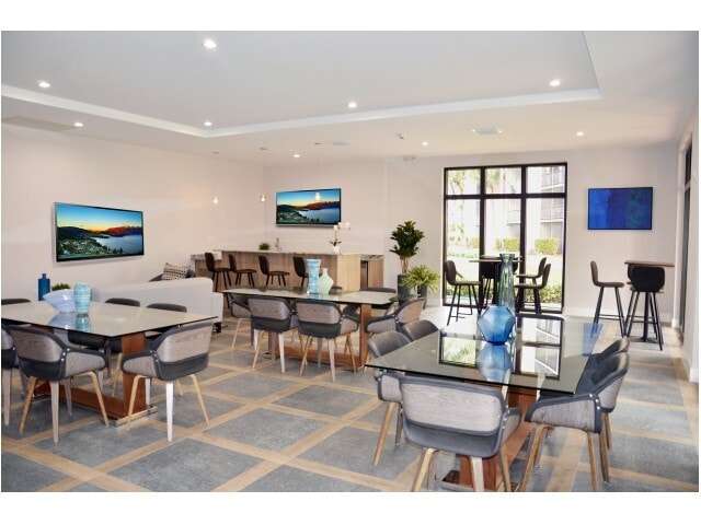 Brand New Clubhouse to Entertain Guests