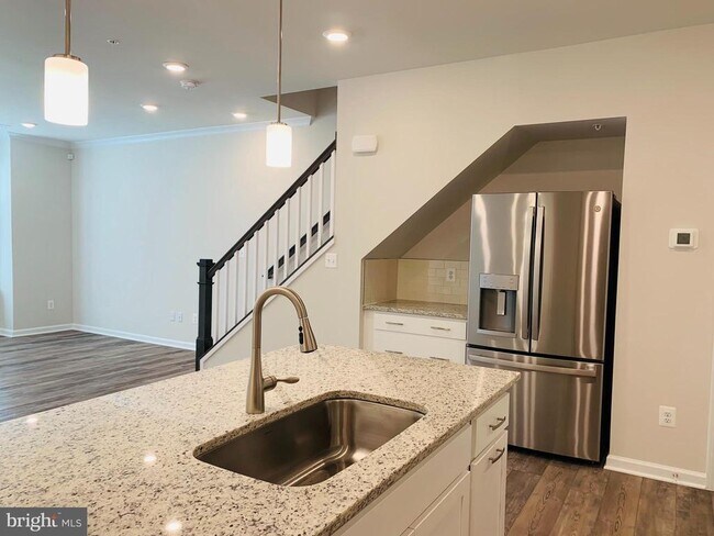 22486 Radford Point Ter