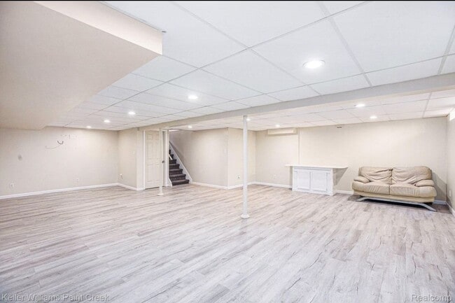 Photo - 5055 Scarsdale Dr