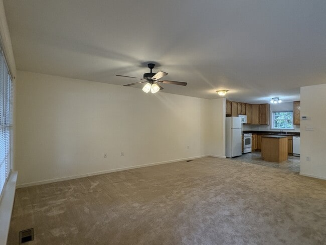 Photo - 55 Mabel Ln