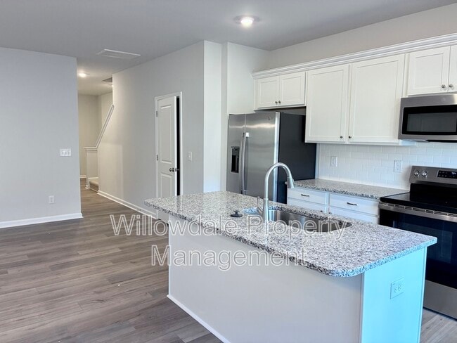 Photo - 211 Central Townes Wy