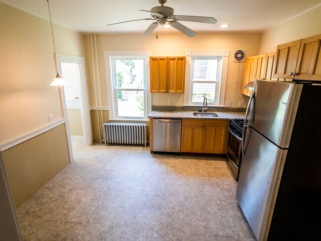 Photo - 40 Hewlett St Condo Unit 1