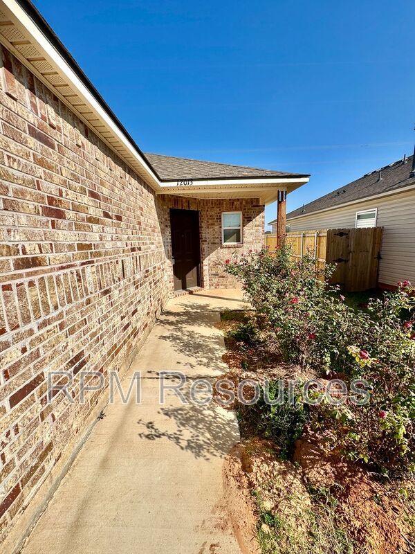 Photo - 12013 SW 31st St