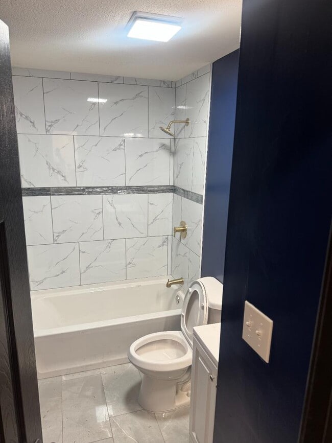 Photo - 3140 SW Crest Dr