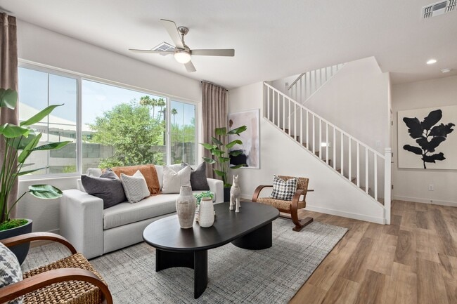 Photo - BEAUTIFUL PHOENIX HOME IN GATED COMMUNITY!