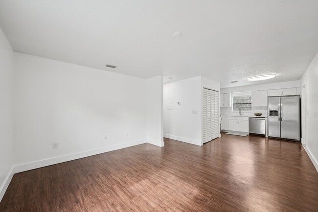 3208 W Gandy Blvd Unit 3208-B