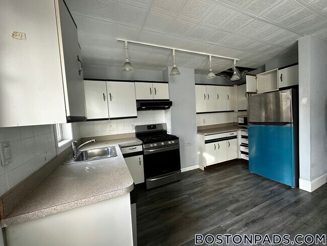 Photo - 195 Maverick St Unidad 1