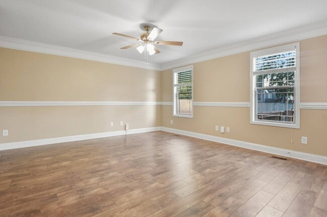 Photo - Three Bedroom in Magnolia Place!