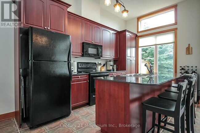 Photo - 104 Farm Gate Rd
