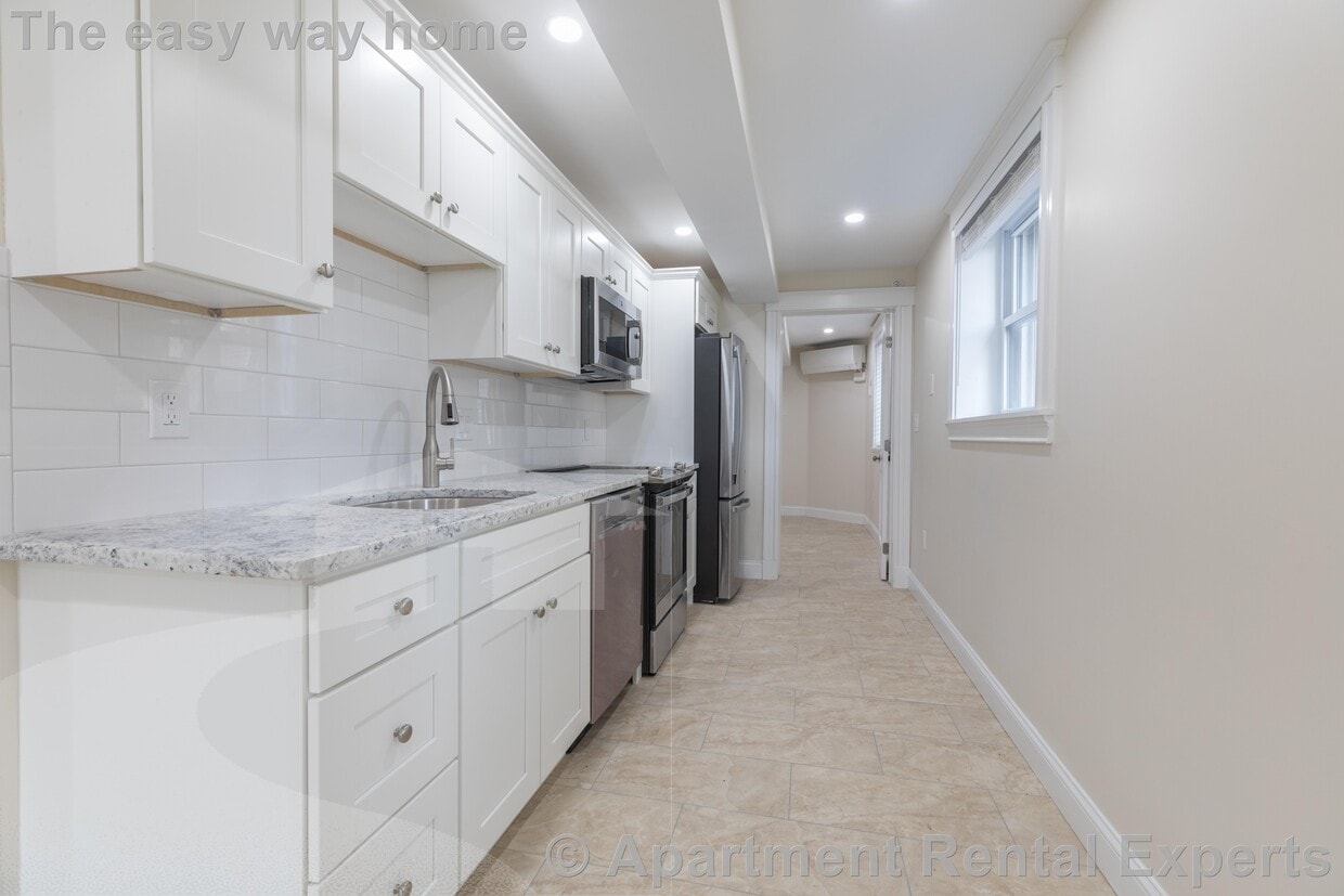 Photo - 3 Linnaean St