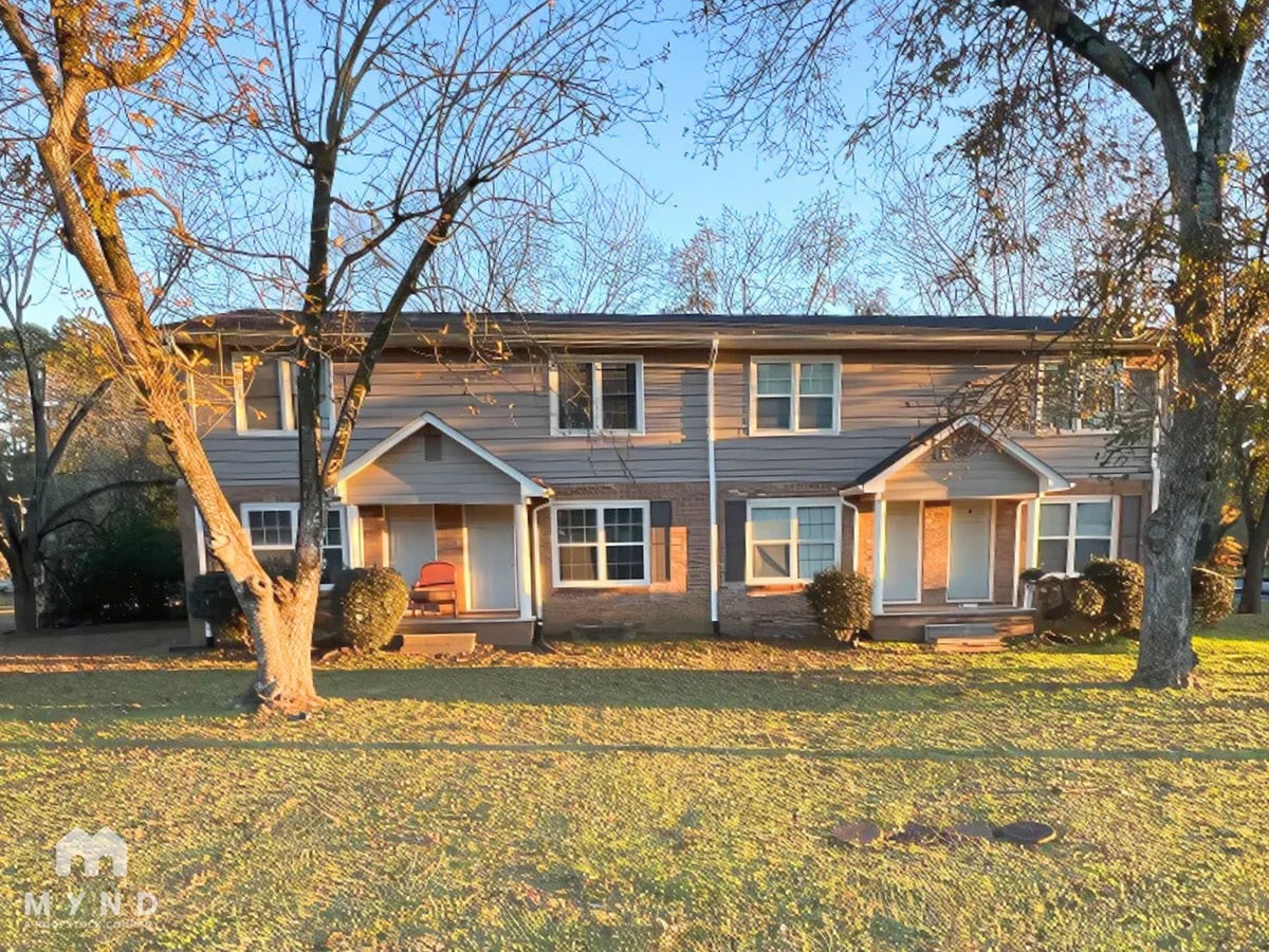 Photo - 808 E Spring St Townhome