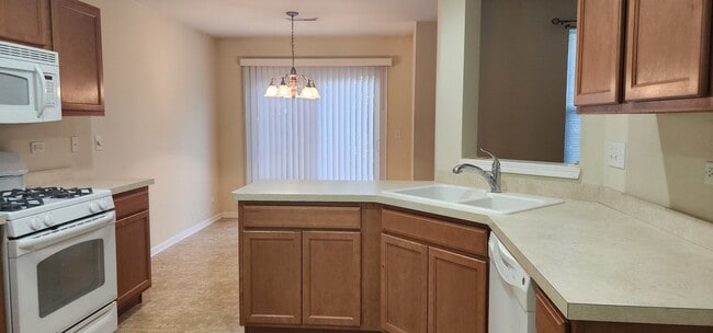 1383 Crimson Ln